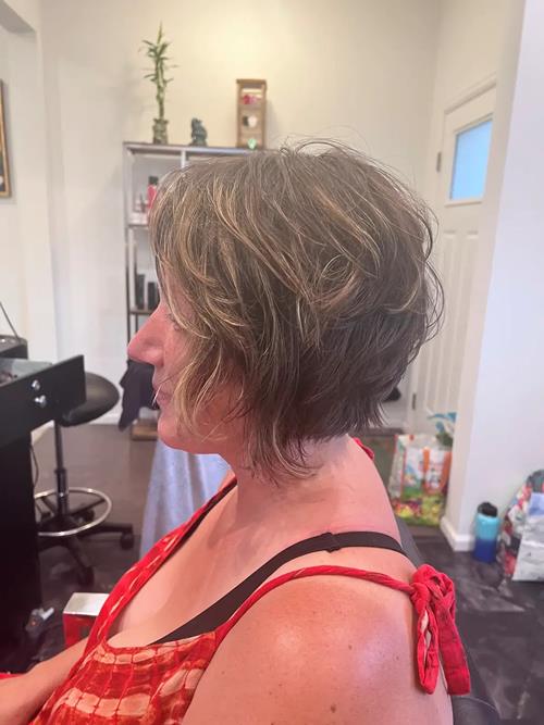 Denver hair extensions, Denver Colorado. I took her hair from super long bra strap link to a short s(..)